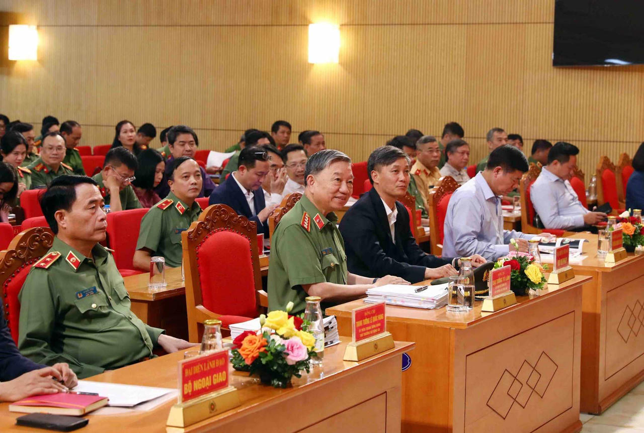 Bộ Công an tổ chức Lễ hưởng ứng Ngày Pháp luật Việt Nam