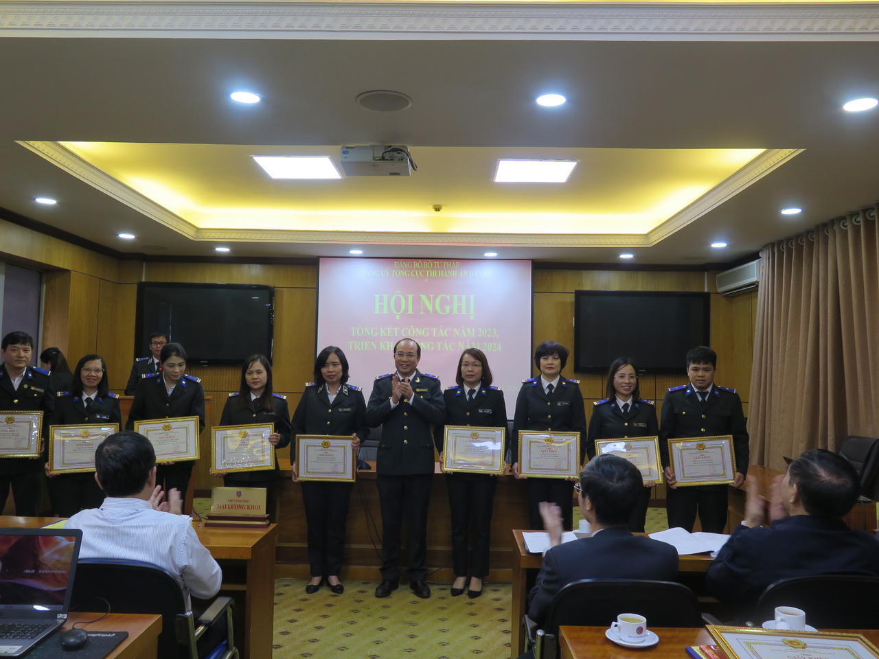 Nâng cao năng lực lãnh đạo của Đảng trong công tác Thi hành án dân sự