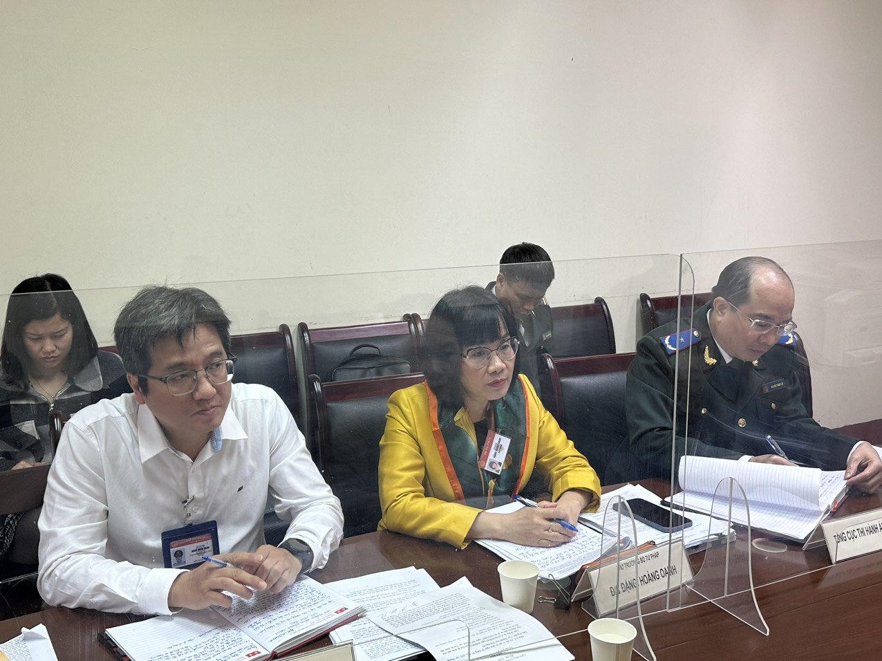 Thứ trưởng Bộ Tư pháp Đặng Hoàng Oanh tiếp công dân định kỳ tháng 3/2024