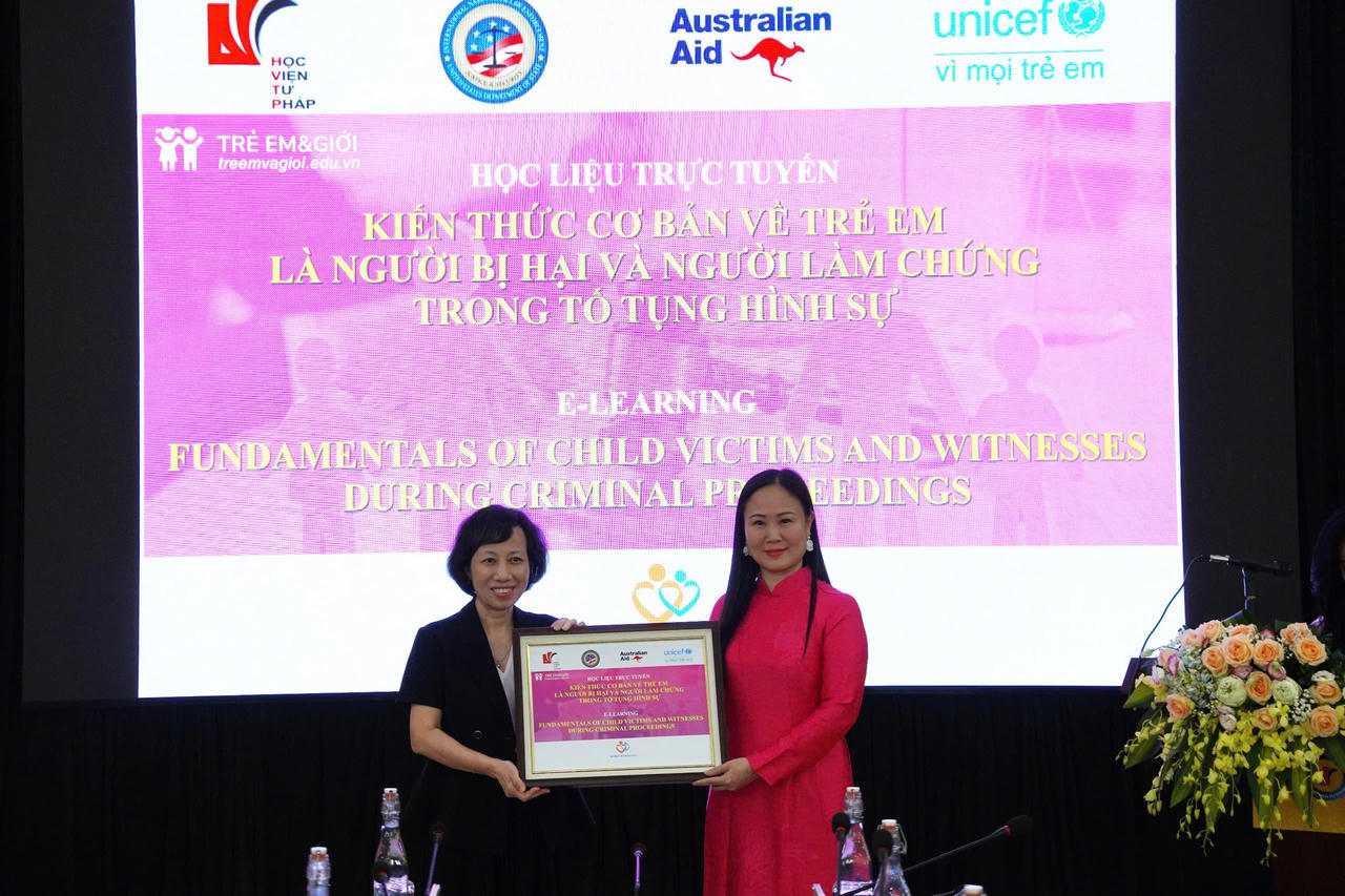 Ra mắt khoá học trực tuyến “Kiến thức cơ bản về trẻ em là người bị hại và người làm chứng trong tố tụng hình sự”