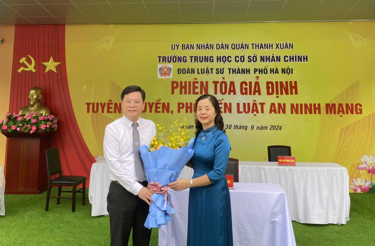 Đoàn Luật sư TP Hà Nội tiếp tục tổ chức “Phiên tòa giả định”, tuyên truyền pháp luật tại trường học