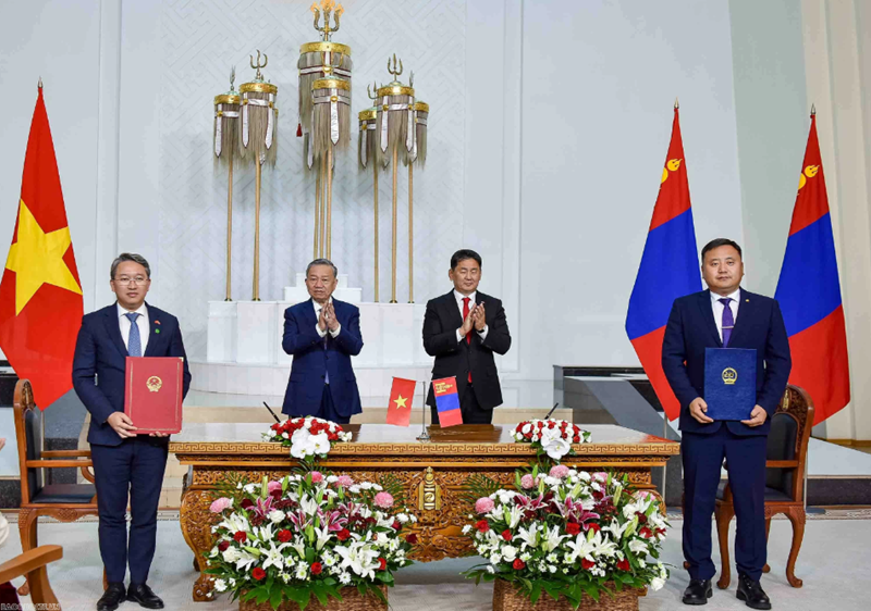 Đưa quan hệ hợp tác pháp luật và tư pháp với Mông Cổ bước sang một giai đoạn mới