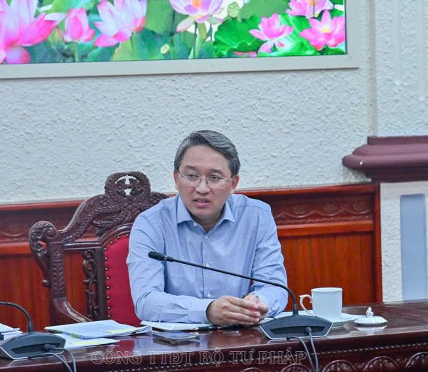 Bộ trưởng Nguyễn Hải Ninh làm việc với Cục Kiểm tra văn bản quy phạm pháp luật