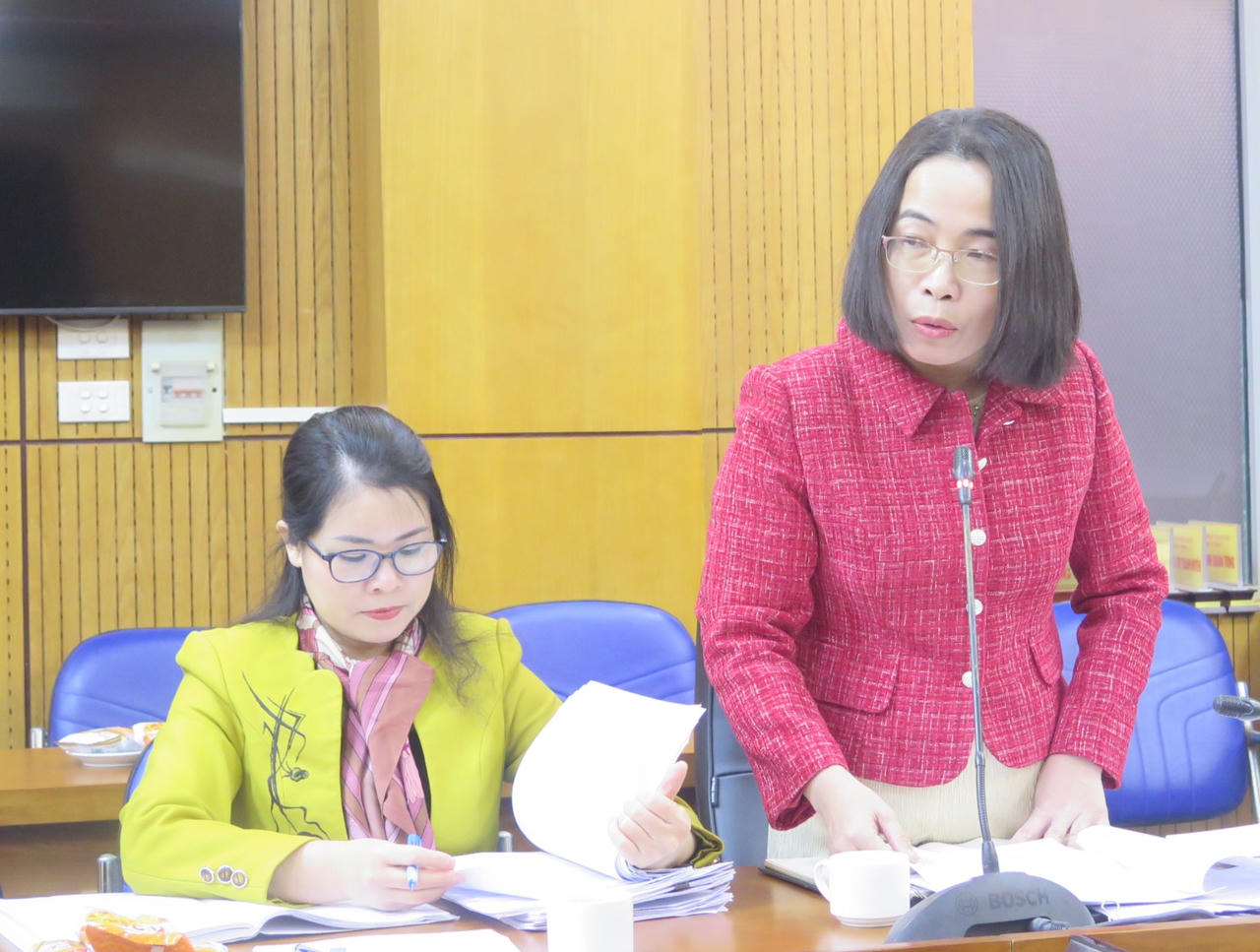 Tạo điều kiện thuận lợi cho hoạt động hành nghề của công chứng viên, tổ chức hành nghề công chứng