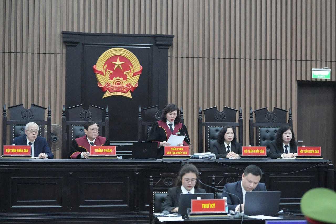 Vụ ‘chung cư mini’ bị cháy khiến 56 người chết: Bị cáo lãnh án cao nhất 12 năm tù