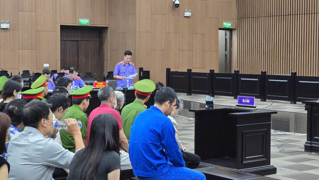 Xét xử vụ án mua bán hóa đơn gây thất thoát hơn 743 tỷ đồng