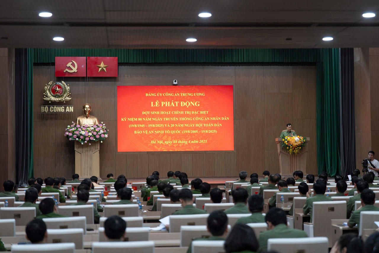Bộ Công an phát động đợt sinh hoạt chính trị đặc biệt kỷ niệm 80 năm Ngày truyền thống