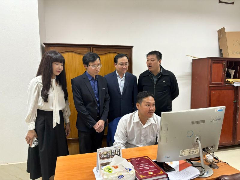 Đoàn công tác của Bộ Tư pháp Việt Nam sang làm việc tại Bộ Tư pháp Lào