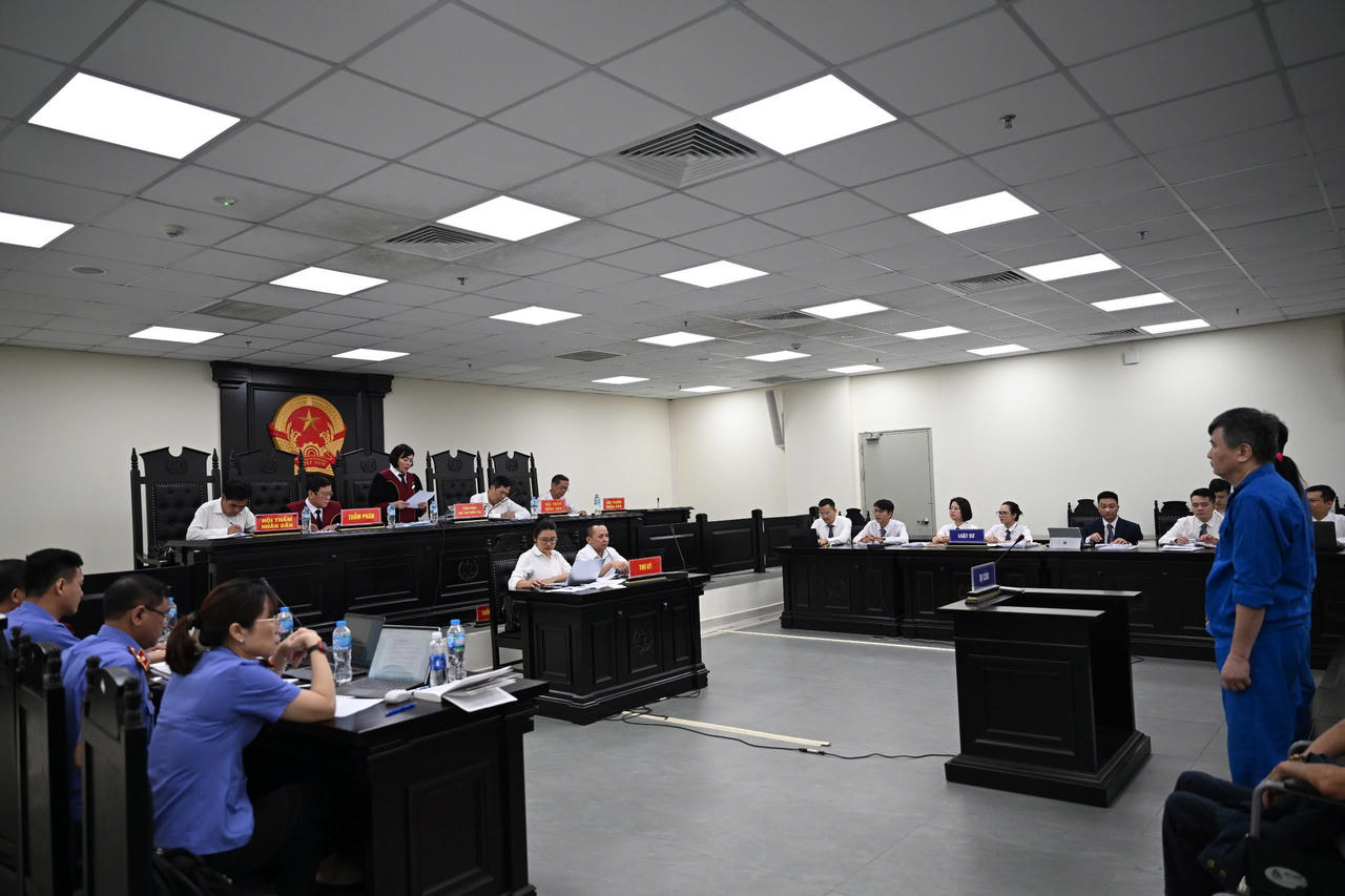 Cựu Phó Vụ trưởng Vụ thị trường trong nước bị đề nghị 12 – 13 năm tù