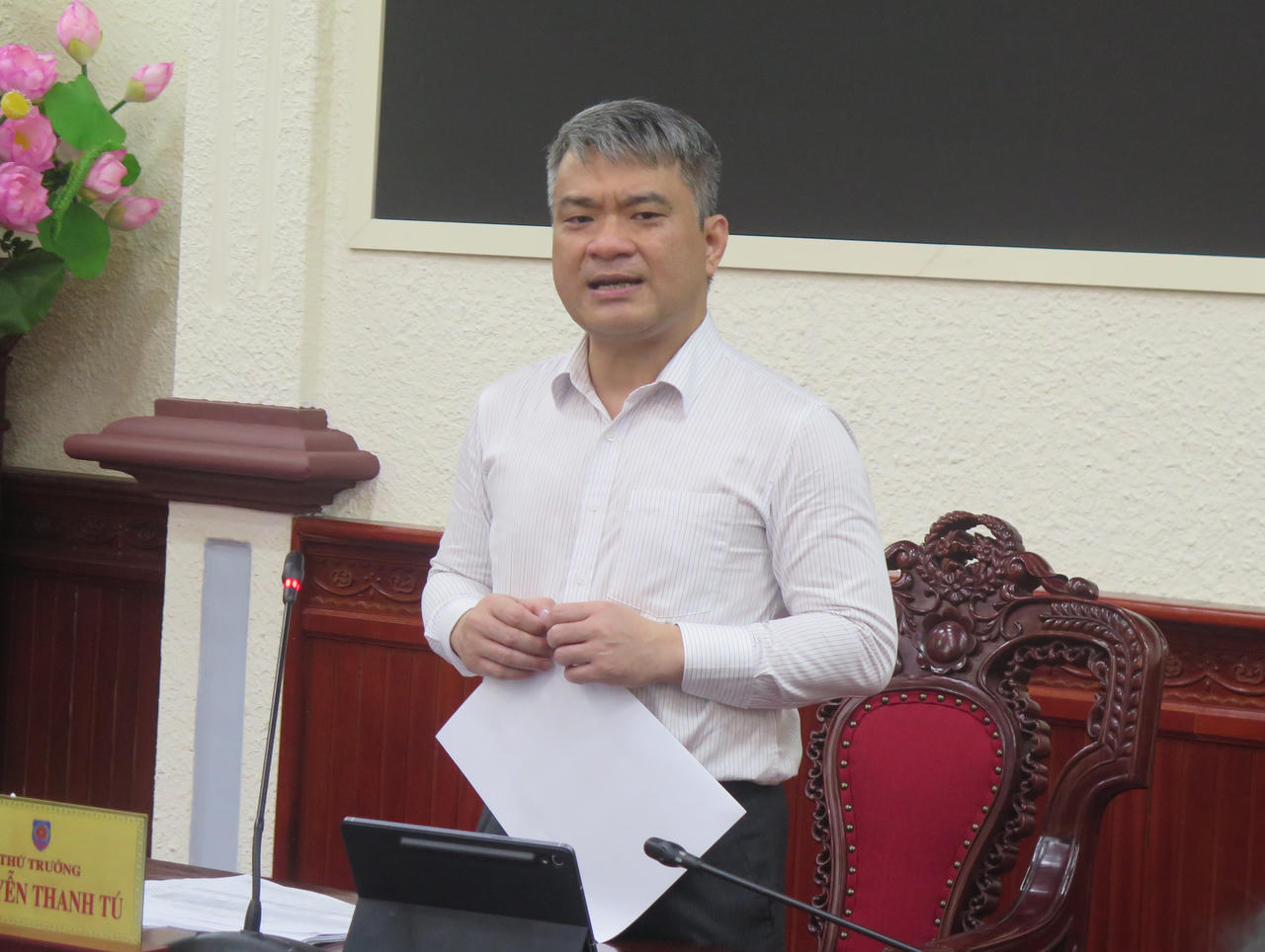 Hoàn thiện dự thảo Nghị định hướng dẫn cơ chế, chính sách đặc biệt trong xây dựng và thi hành pháp luật