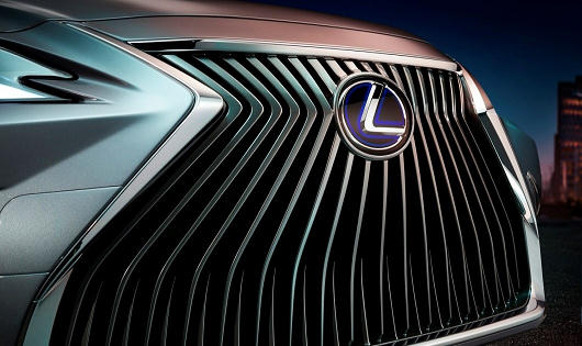 Hé lộ hình ảnh đầu tiên của Lexus ES 2018 hoàn toàn mới