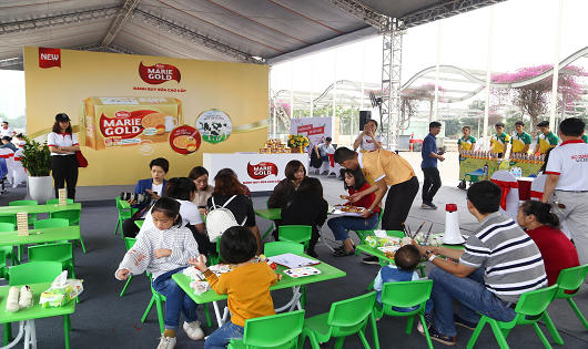 Nhiều trải nghiệm thú vị tại “Chạm, thử, tin” tại thành phố Toyota 