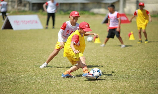 Khai mạc khóa tập huấn Trại hè Bóng đá thiếu niên Toyota 2019