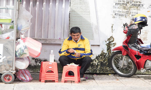 Những góc khuất của nghề tài xế công nghệ