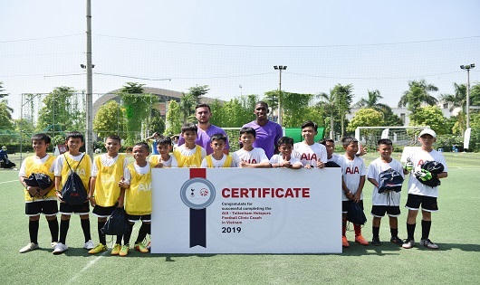 “Chân sút nhí” của AIA Việt Nam mùa thứ 3 đã tới Hà Nội