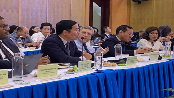 Trước thềm Diễn đàn Cải cách và phát triển Việt Nam: Băn khoăn câu hỏi 'làm thế nào?'