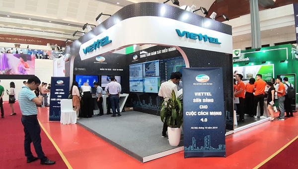 Khai mạc Diễn đàn cao cấp và triển lãm quốc tế về công nghiệp 4.0