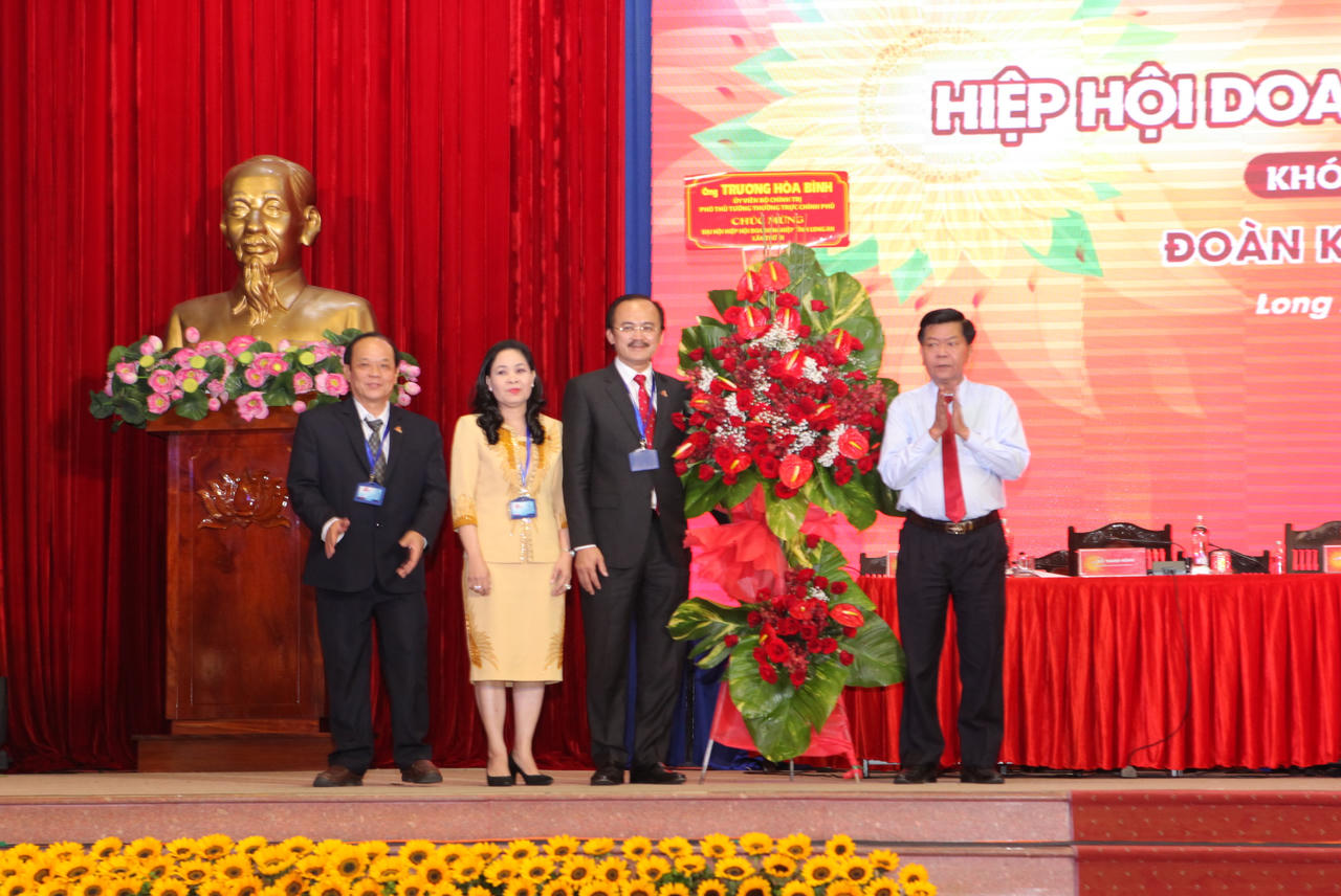 Ông Võ Quốc Thắng tái cử Chủ tịch Hiệp hội Doanh nghiệp tỉnh Long An nhiệm kỳ 2019-2024