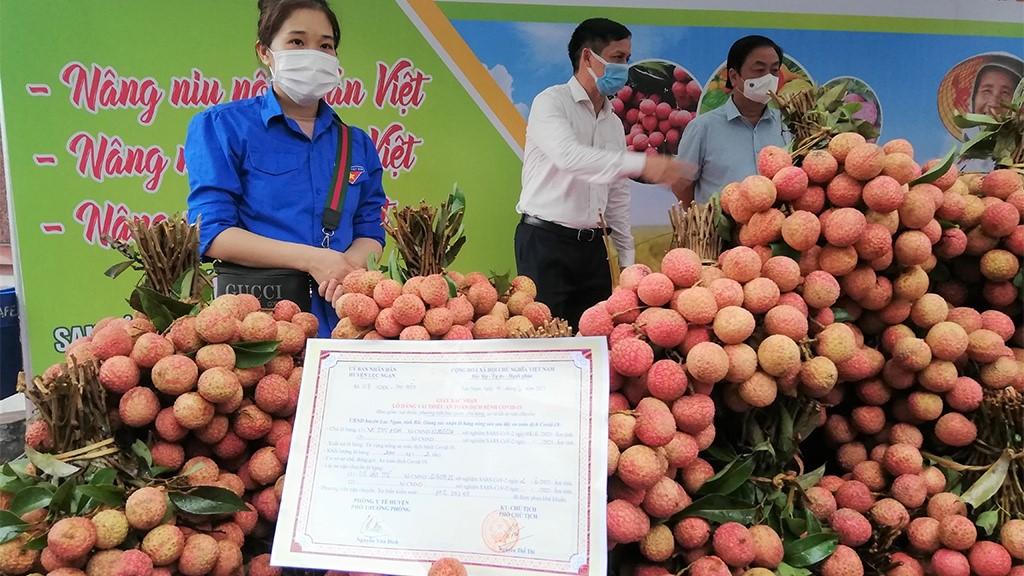 Đề xuất kích hoạt “luồng xanh” cho nông sản