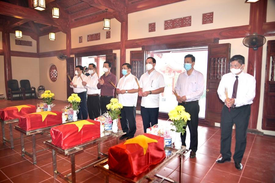 Truy điệu và an táng các Anh hùng liệt sĩ hy sinh trên chiến trường Vị Xuyên 