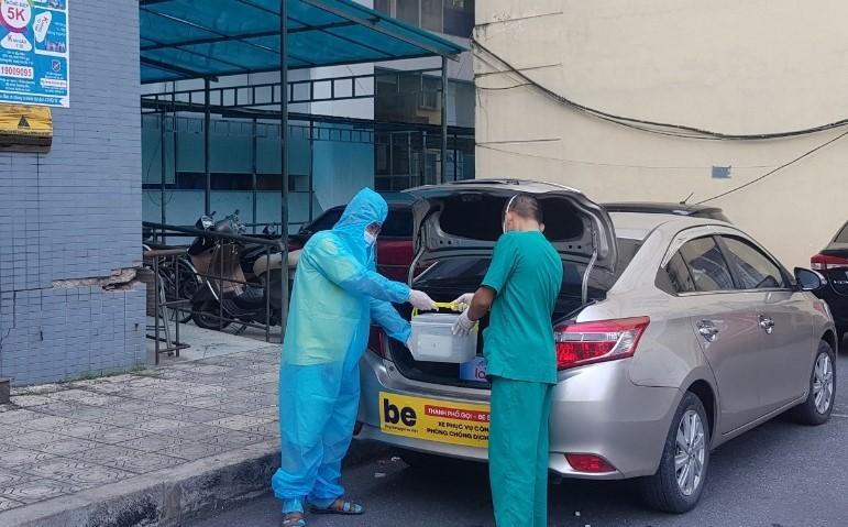 Tài xế Be trực 24/24h tại các trung tâm y tế quận huyện Hà Nội để vận chuyển mẫu phẩm COVID-19
