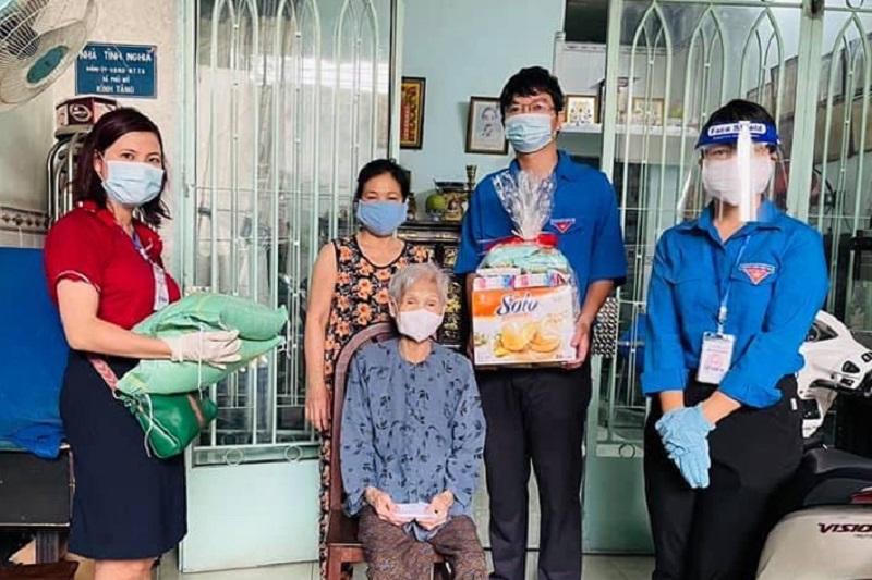 Cục Thuế TP Hồ Chí Minh: Tăng cường hỗ trợ cho các lực lượng tuyến đầu chống dịch