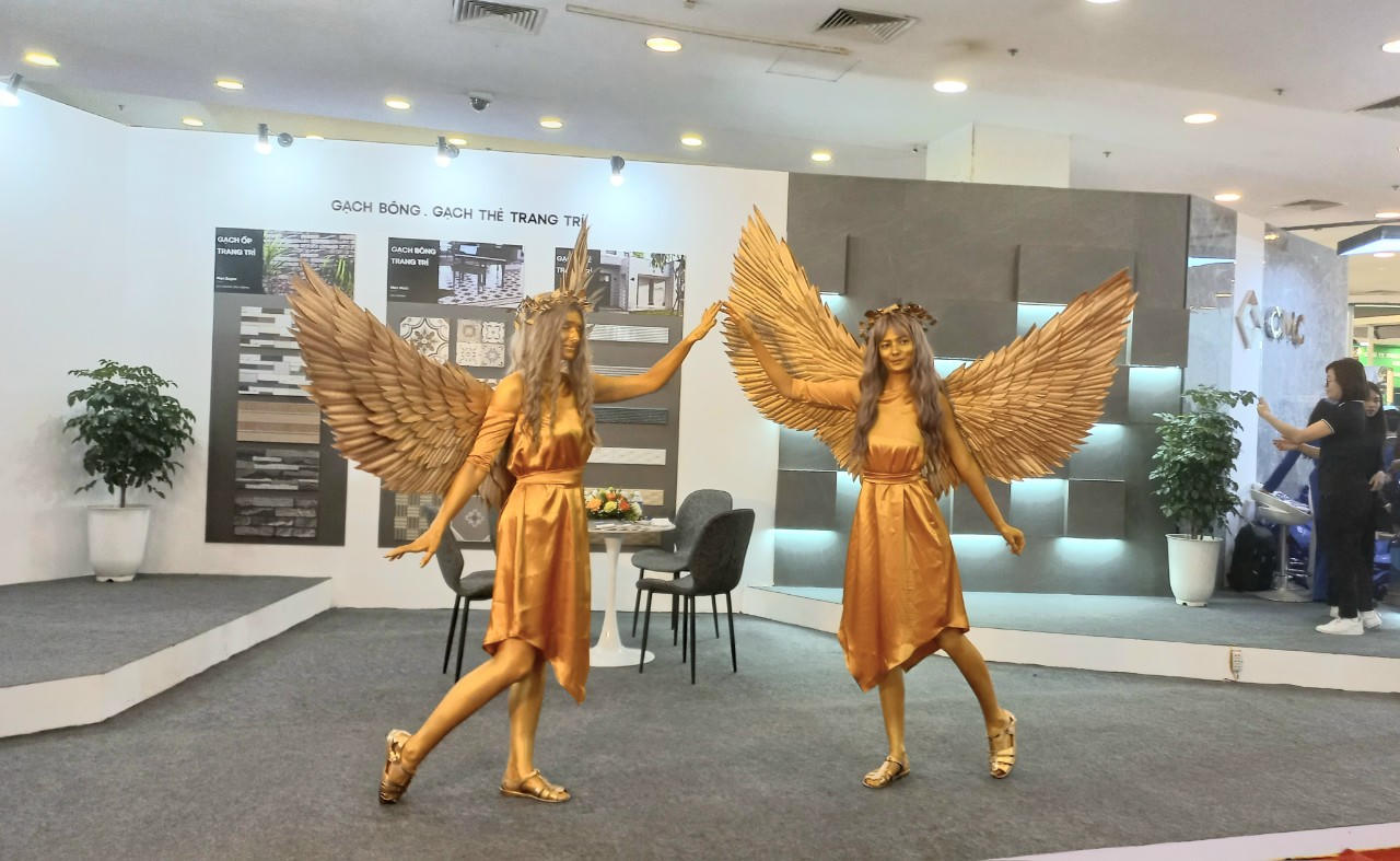 Gần 1.500 gian hàng tham gia triển lãm Quốc tế Vietbuild Hà Nội 2023