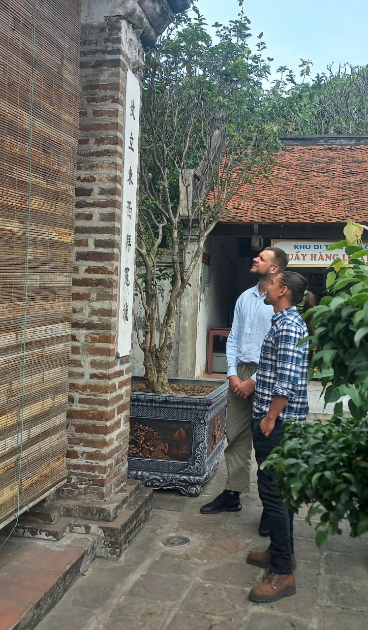 Nỏ Thần An Dương Vương và hai vị khách đặc biệt