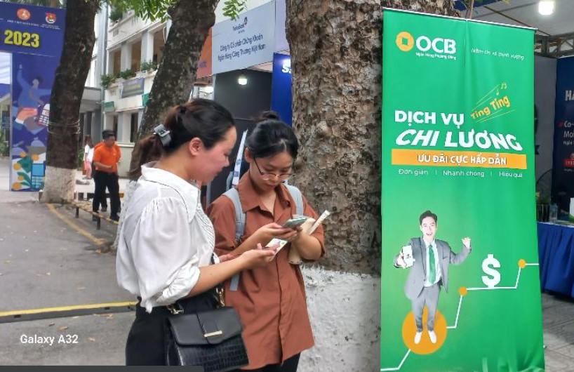 Truyền thông giáo dục tài chính “Nhà ngân hàng tương lai 2023”