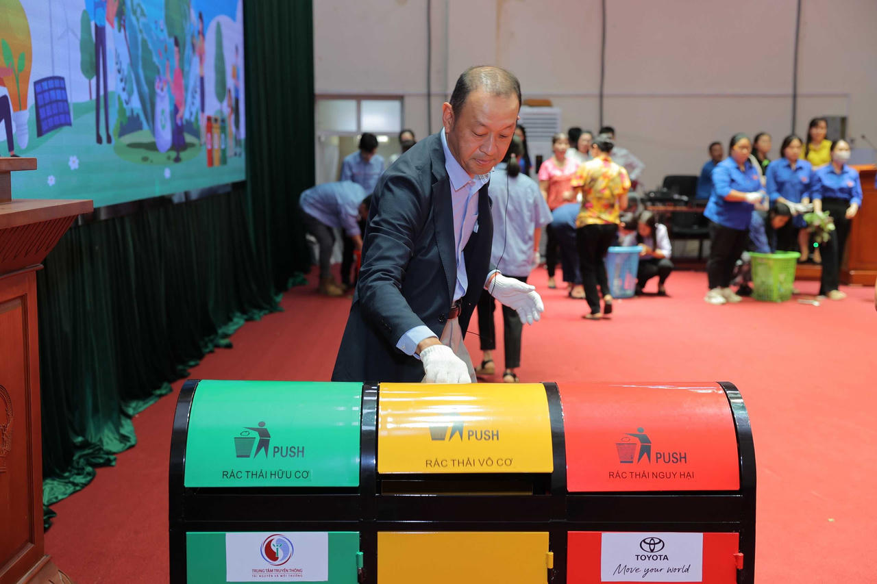 Toyota Việt Nam hưởng ứng tháng hành động vì môi trường