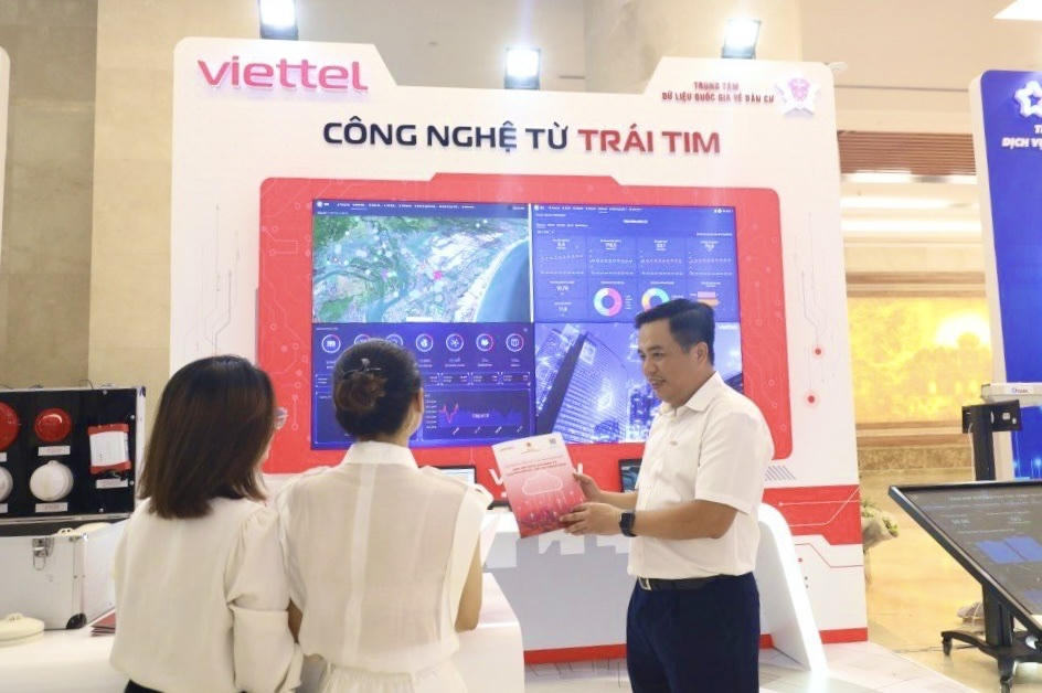 Ứng dụng 'mở' từ nền tảng cơ sở dữ liệu quốc gia về dân cư của Viettel