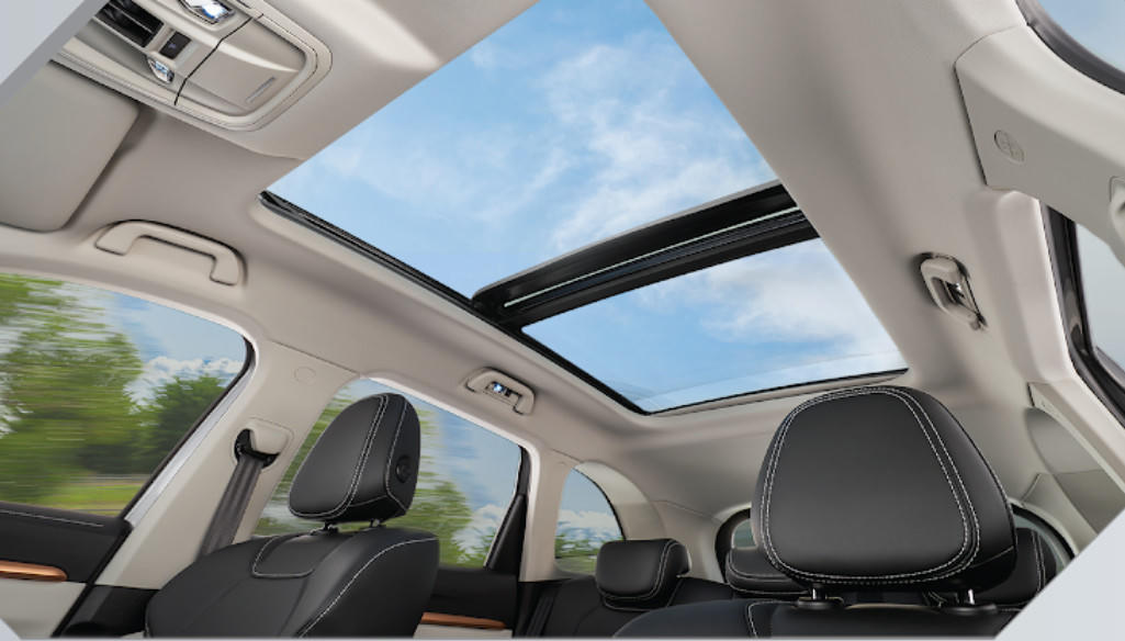 Haval H6 Hybrid 2023 lần đầu ra mắt tại Việt Nam chào giá gần 1,1 tỷ đồng