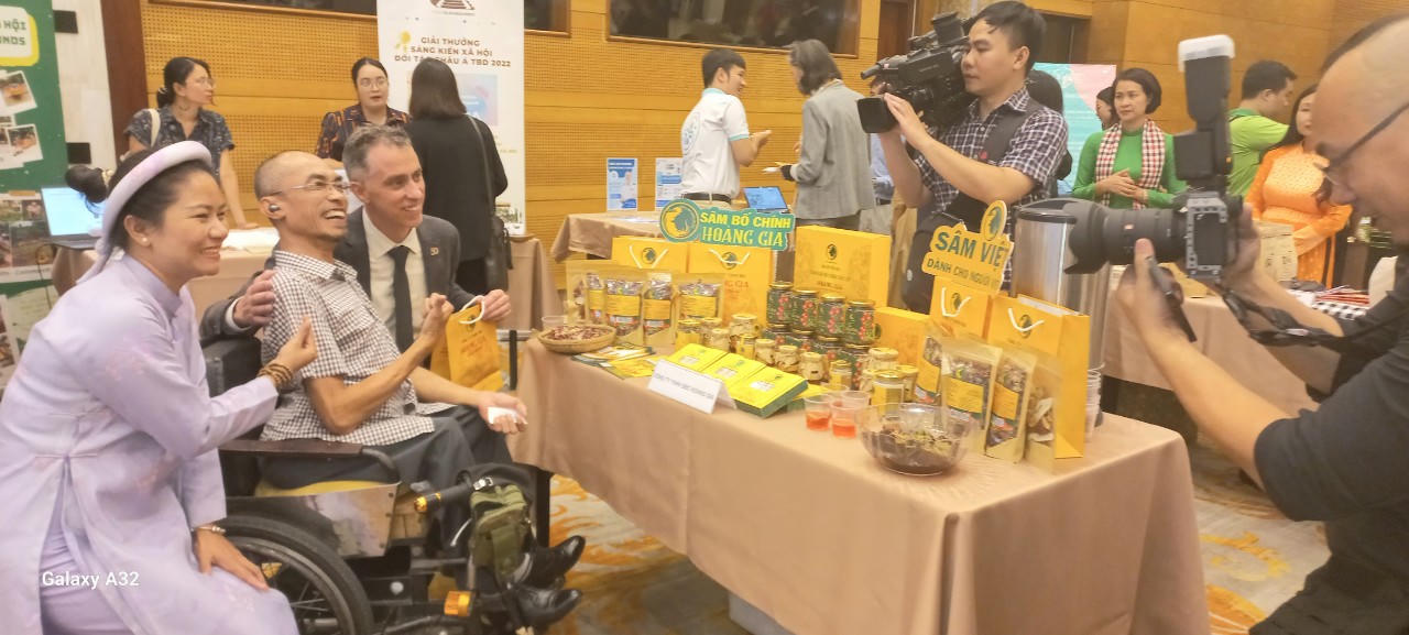 30 tổ chức kinh doanh tạo tác động xã hội nhận hỗ trợ tài chính và kỹ thuật từ các tổ chức quốc tế