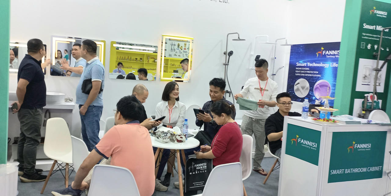 Khai mạc Triển lãm Quốc tế VIETBUILD Hà Nội 2023 lần thứ ba