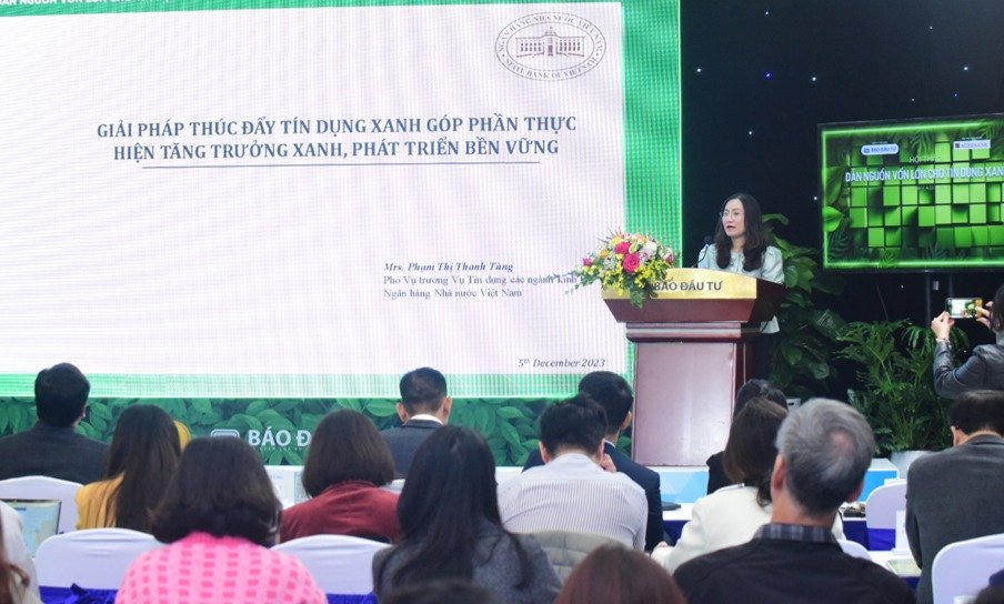 Hoàn thiện hành lang pháp lý khơi thông nguồn vốn tín dụng xanh