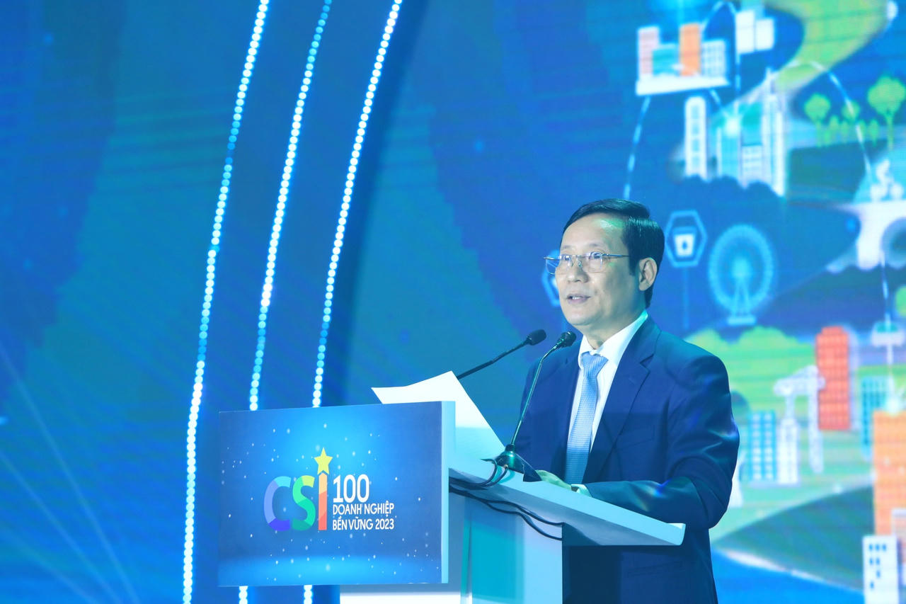 Tôn vinh 100 doanh nghiệp bền vững tại Việt Nam năm 2023 