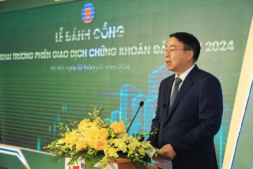 Hoàn thiện thể chế cho mục tiêu phát triển thị trường chứng khoán bền vững