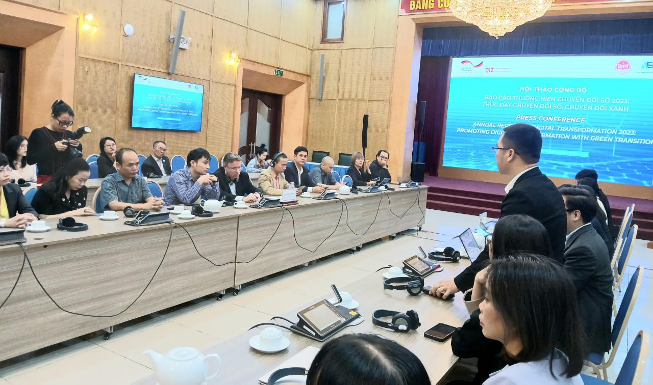 Doanh nghiệp Việt Nam đẩy mạnh 'Chuyển đổi Kép' để bứt phá trong thời đại 4.0