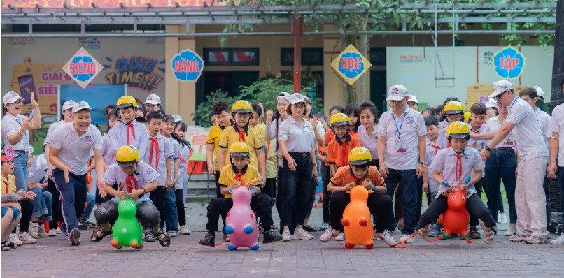 Prudential xây dựng thói quen, hành vi tham gia giao thông an toàn cho học sinh tiểu học