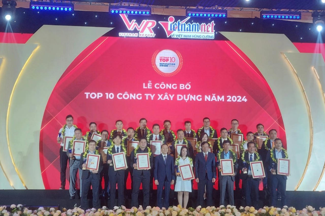 Tôn vinh Top 500 doanh nghiệp tăng trưởng nhanh nhất Việt Nam