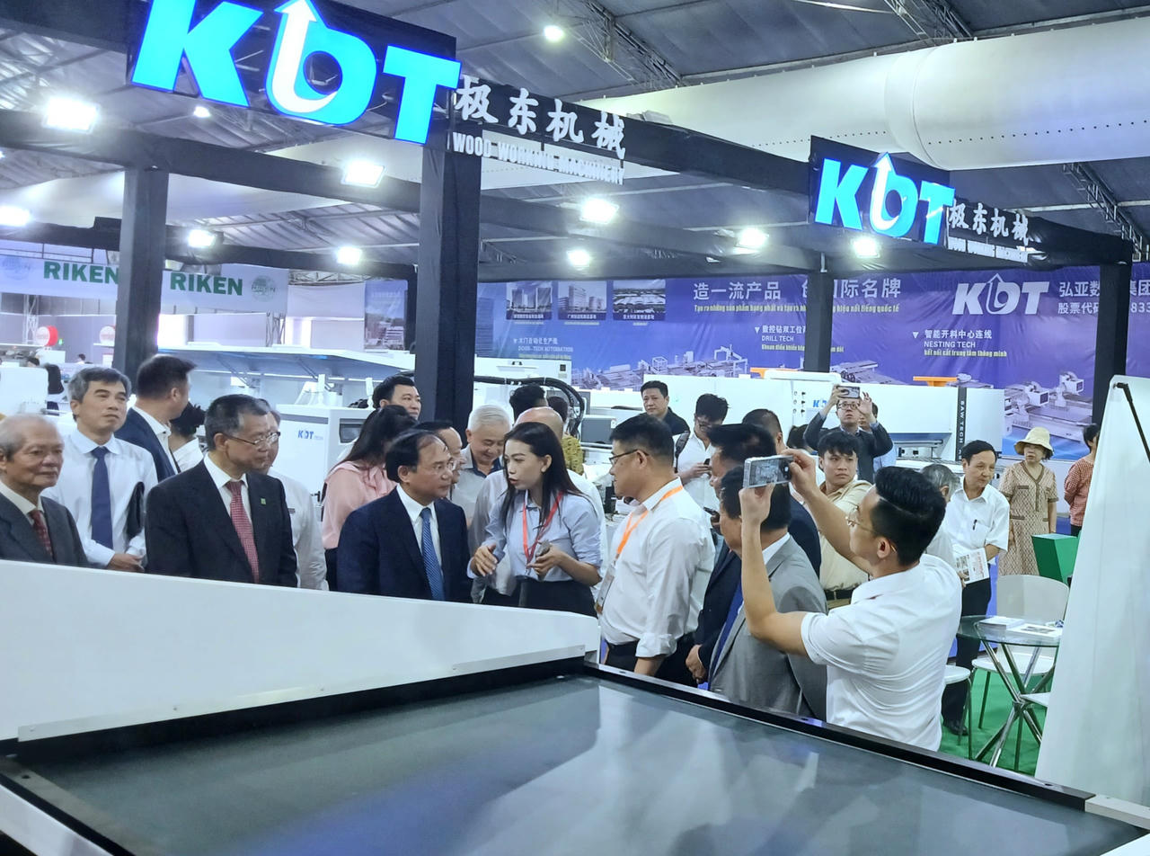 Khai mạc Triển lãm Quốc tế VIETBUILD INDUSTRY 2024