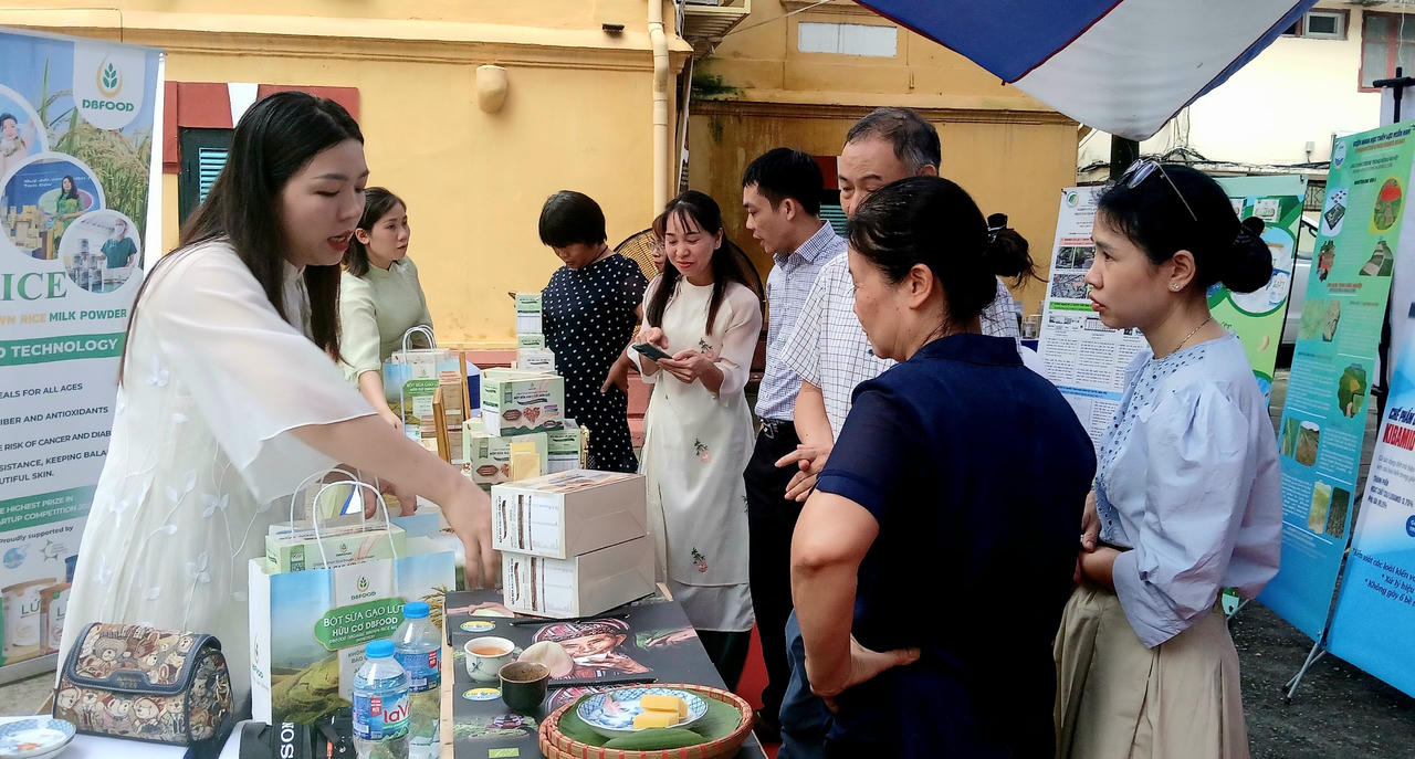 'Tư lệnh' ngành Nông nghiệp: 'Diễn đàn là để kết nối, thị trường là để đi xa…'