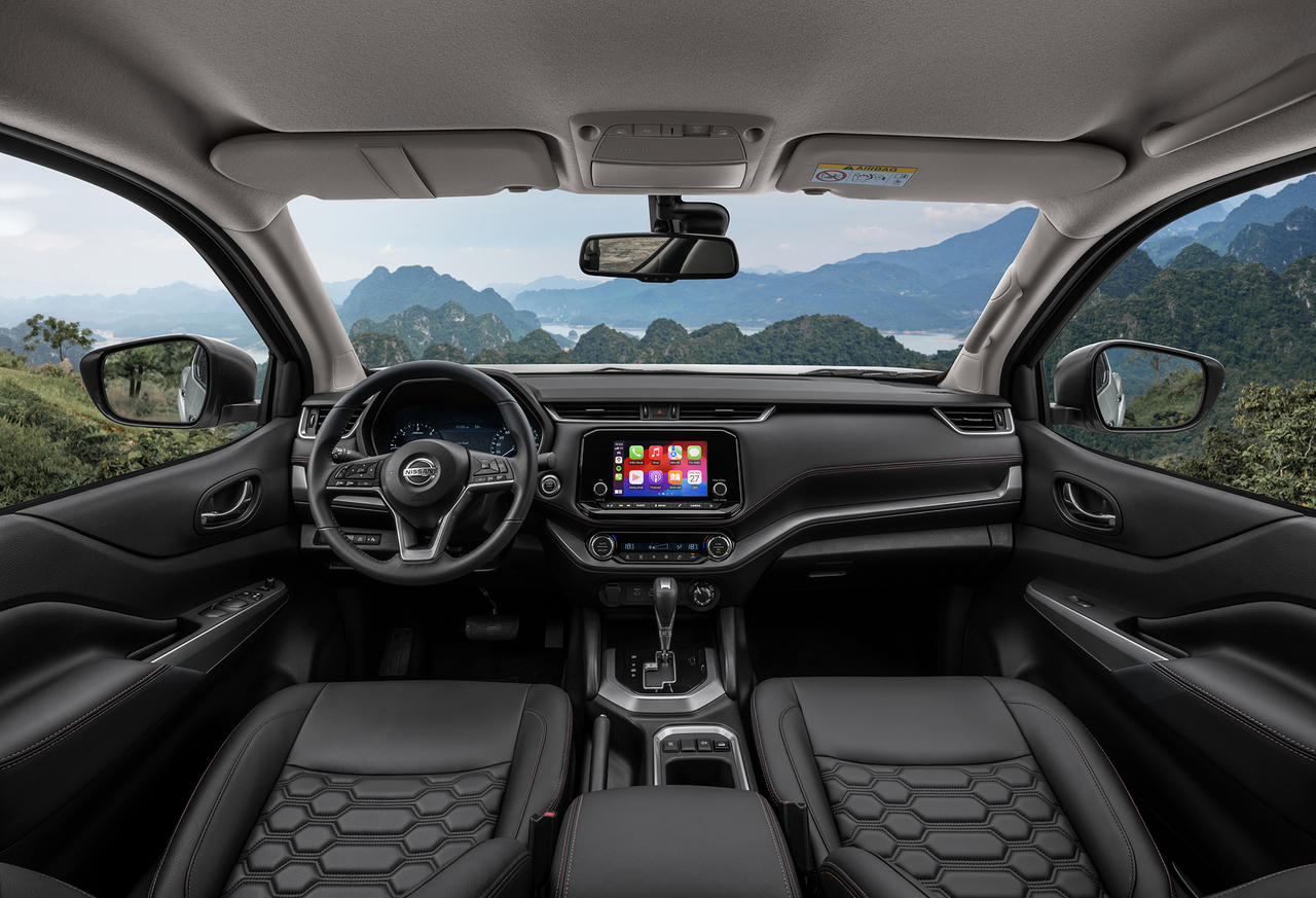 Nissan Navara chính thức ra mắt phiên bản mới tại Việt Nam