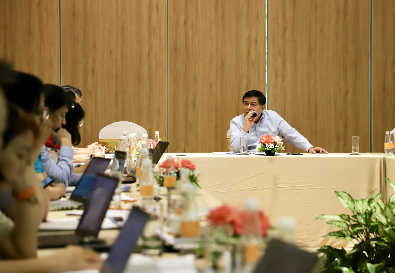 Bộ KH&ĐT khẩn trương hoàn thiện hồ sơ đề nghị xây dựng 2 dự án luật