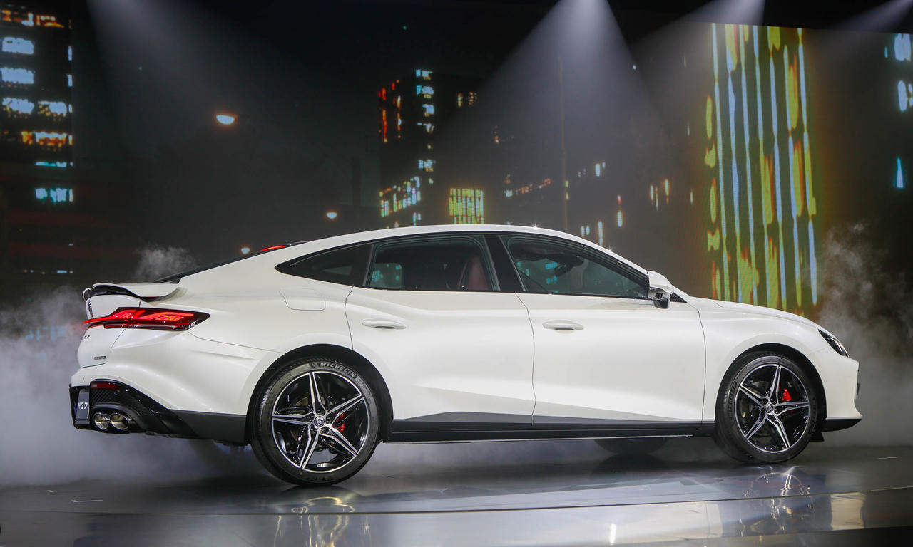 MG Việt Nam chính thức ra mắt MG7