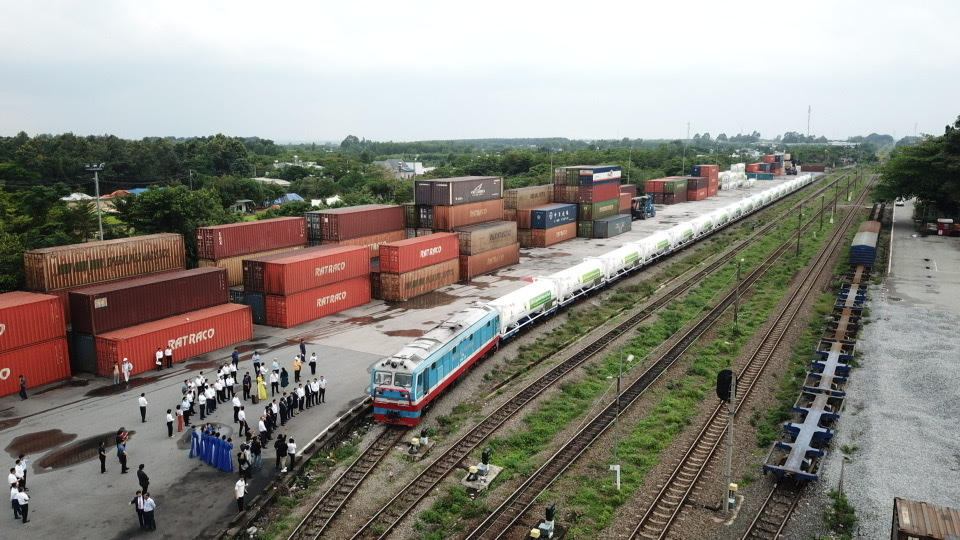 Khí thiên nhiên hóa lỏng lần đầu tiên được vận chuyển bằng đường sắt 