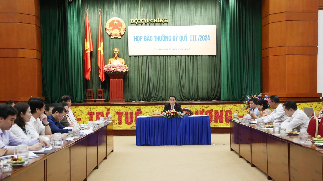 Thứ trưởng Bộ Tài chính Nguyễn Đức Chi: 'Nhiệm vụ thu ngân sách quý IV rất khó khăn'