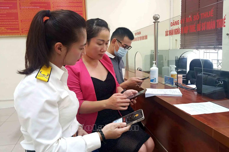 Tổng cục Thuế giải thích việc triển khai quy định tạm hoãn xuất cảnh