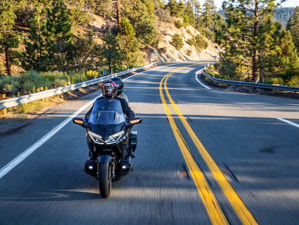 Triệu hồi xe Goldwing 1800 để thay thế bu lông xiết bánh răng truyền động sơ cấp