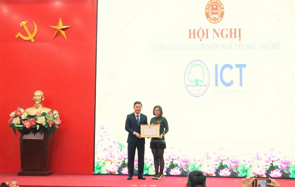 Cục Thuế TP Hà Nội vinh danh hơn 200 doanh nghiệp, người nộp thuế tiêu biểu